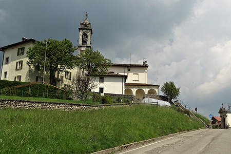 Al Perello sul sent. CAI 514 e al Monte Castello da casa, da Zogno il 23 maggio 2019 - FOTOGALLERY